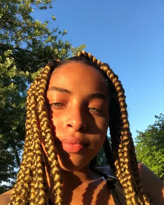 Adjoa, 21 ans, plan cul black à Saint-Étienne