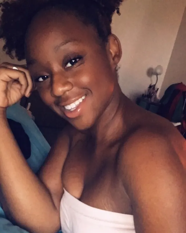 Johanna, 29 ans, plan cul black à Saint-Pair-sur-Mer