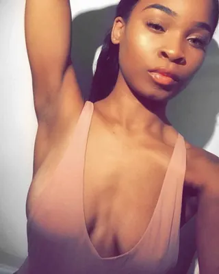 Ketsia, 19 ans, plan cul black à Angers