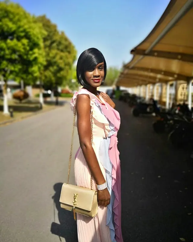 Patricia, 33 ans, plan cul black à Ajain