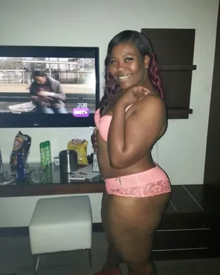Ramatoulaye, 31 ans, plan cul black à Matoury