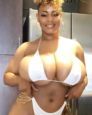 Sarah, 35 ans, plan cul black à Laroque-d'Olmes
