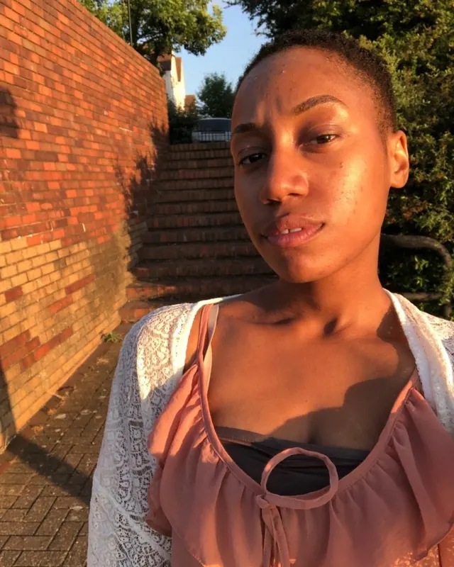 Stessy, 18 ans, plan cul black à Vernouillet